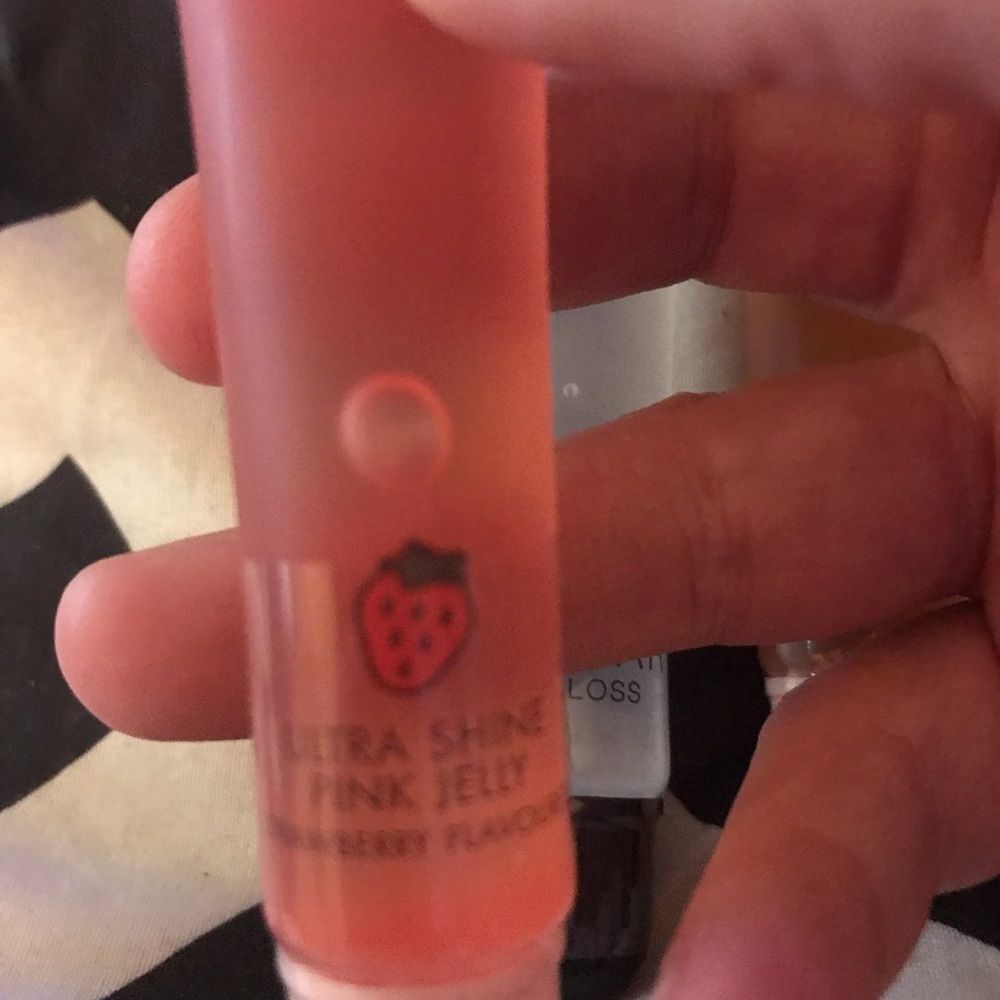 Max Cherimoya Lip Gloss Trio — Clear, Peach & Strawberry - Picture 2 of 3